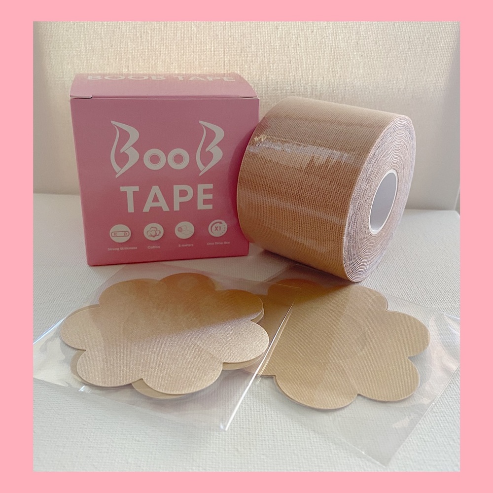 Boob Tape with 2 Nipple Covers